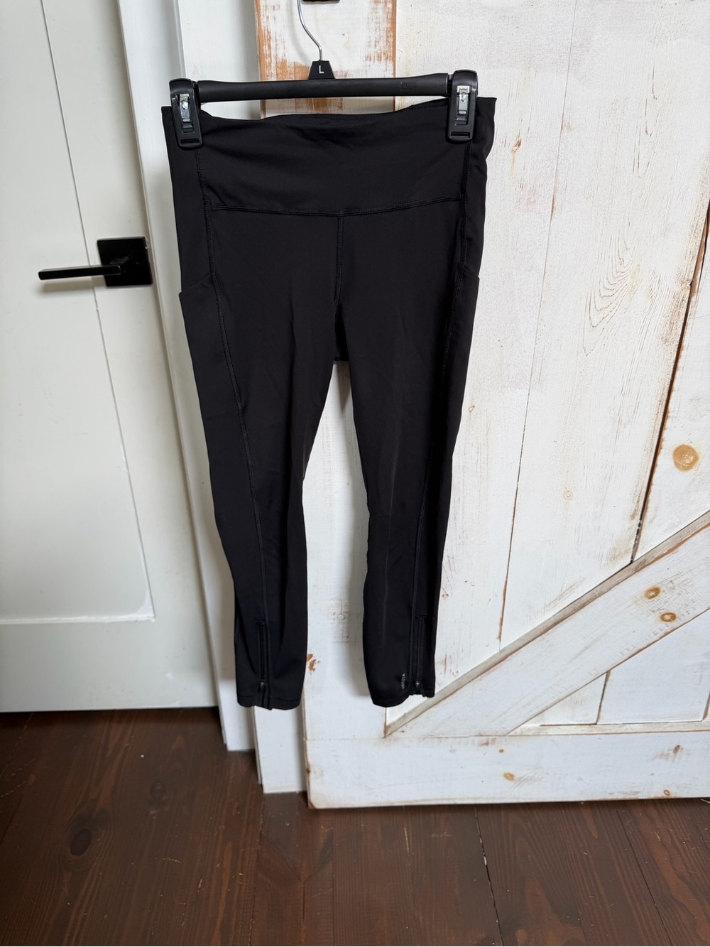 Athleta Black High-Rise Crop Leggings with Ankle Zips